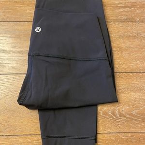 Black Lululemon leggings